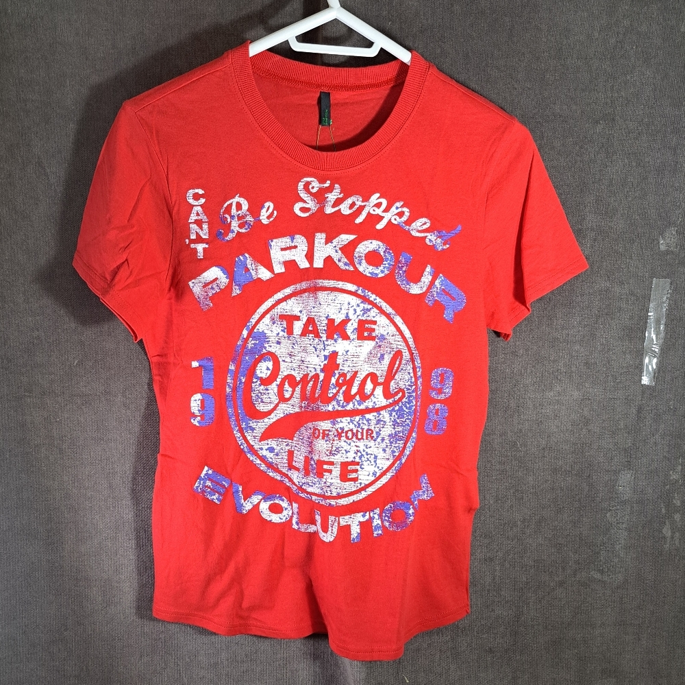 Stile Benetton Take Control of Your Life Parkour Graphic Tee NWT S